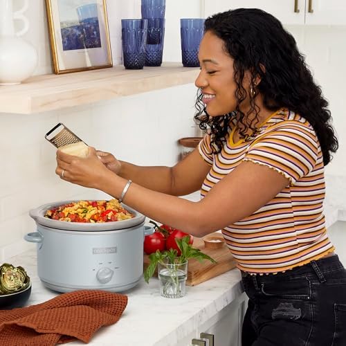 Crock-Pot 4.5 Quart Manual Slow Cooker – Macaroon Blue S17Z